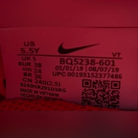 Nike Air VaporMax Flyknit 3 Womens Sz 7 (5.5Y) Shoes Sneakers Crimson Black - Picture 13 of 15